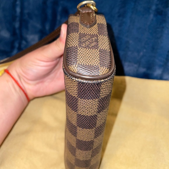 🤎 Louis Vuitton Ipanema Pochette🤎 - Picture 6 of 10